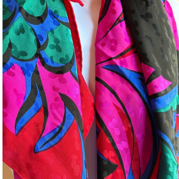 YSL Maximalist Vintage Large Square Silk Scarf with Bird in Flight - Minor Flaws - Picture 7 of 12